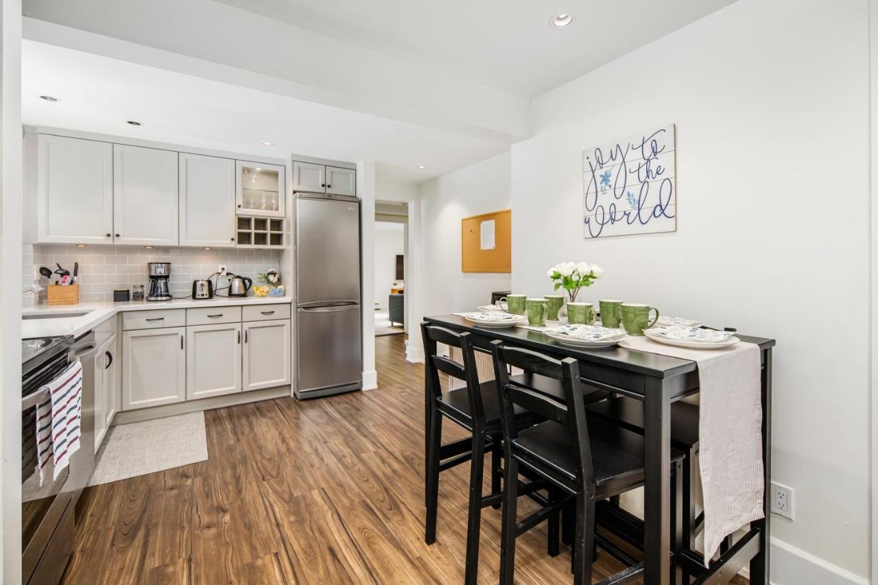 Gorgeous 4 Bedroom Garden Level Suite At Vancouver West & Ubc Exterior photo